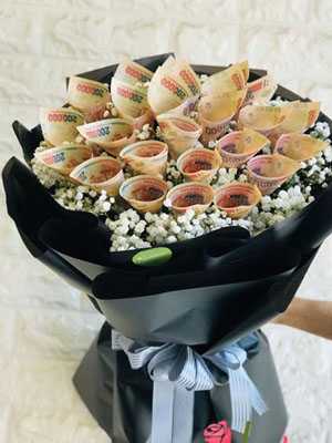 Hoa valentine bằng tiền