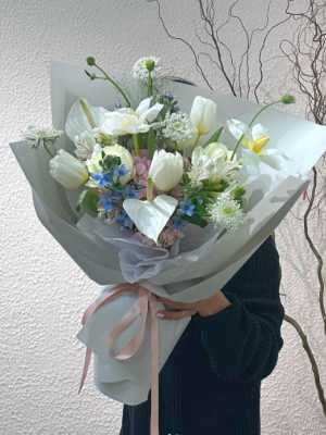 Hoa sinh nhật tuylip trắng